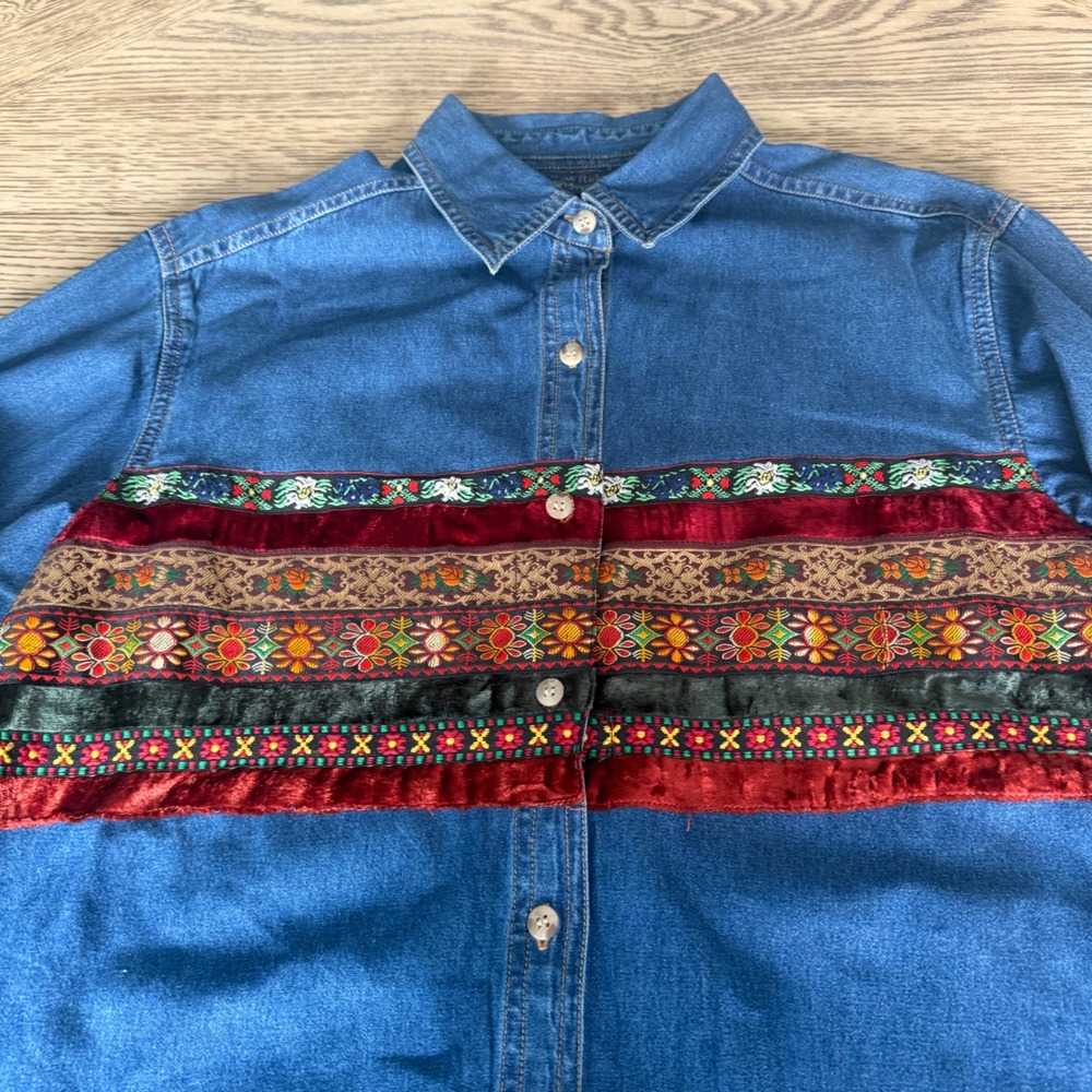 Willow Ridge Denim Shirt Womens Medium Blue Cotton Embroidered Velvet Boho Top